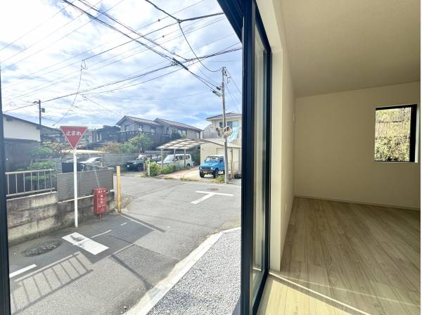 1階リビングでも日当たり良し