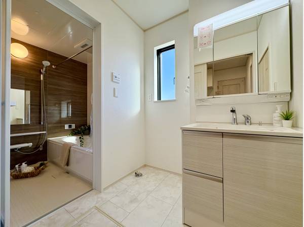 パウダールーム・バスルーム