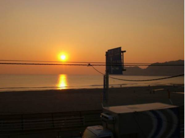 由比ガ浜まで徒歩4分（約320m）