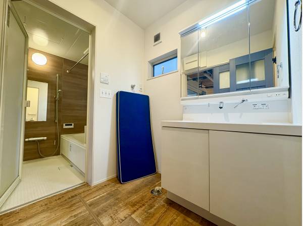 パウダールーム・バスルーム