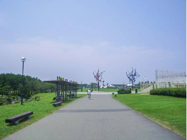 辻堂海浜公園まで徒歩5分（約350ｍ）