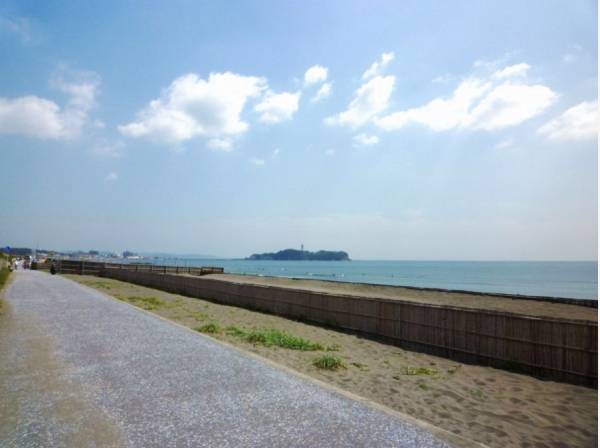 海岸まで徒歩10分(約750m)