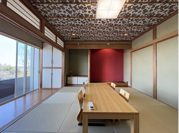 特別間のある和室は貴賓室のような設えです