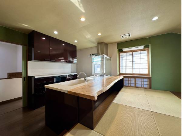 料亭のようなダイニング