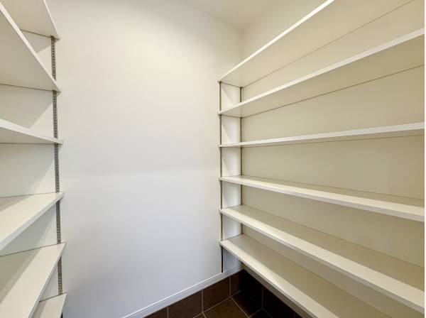 土間収納としても、シューズインクローゼットとしてもご活用いただけます