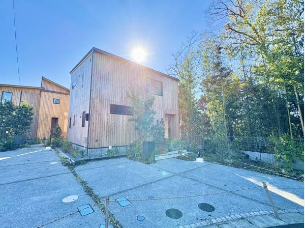 木のぬくもりを感じられる鎌倉らしいお住まい