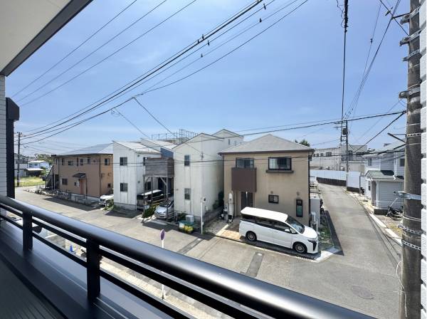 突然の雨も安心のインナーバルコニー