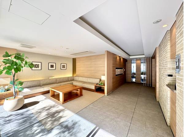 マンションエントランス部分、安心のオートロック