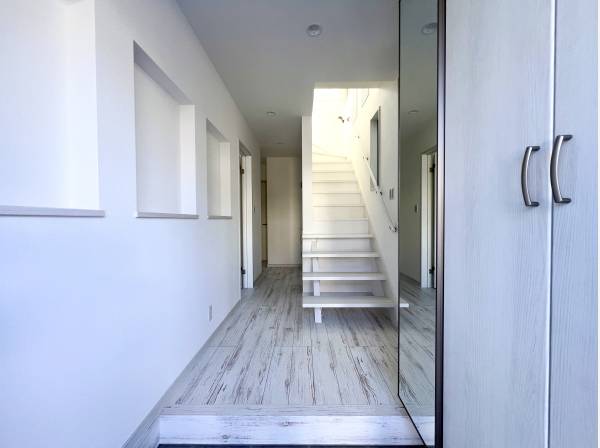 玄関も素敵です