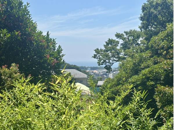 玄関先からは相模湾を遠望できます！