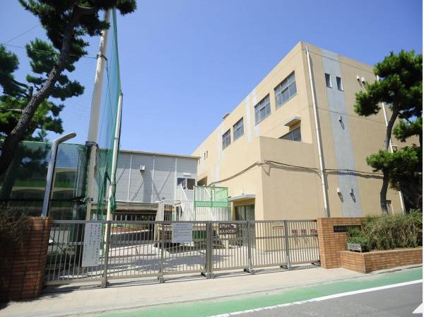 緑が浜小学校まで約350ｍ