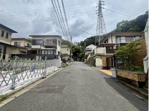 前面道路は約5ｍございます
