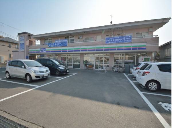 ローソンスリーエフまで徒歩10分（約750ⅿ）