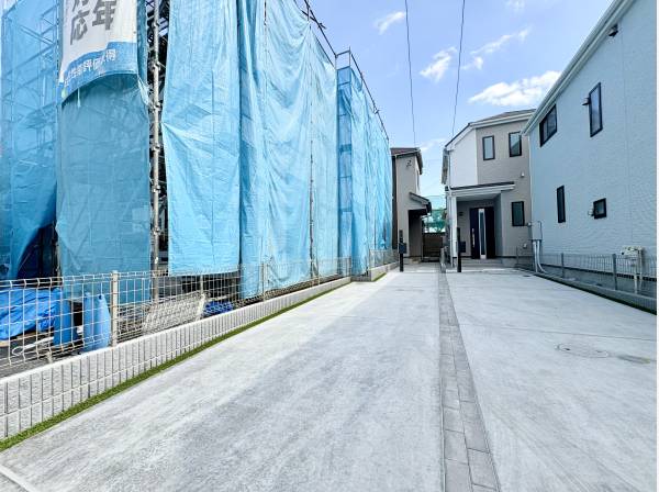 駐車スペースは2台駐車可能です