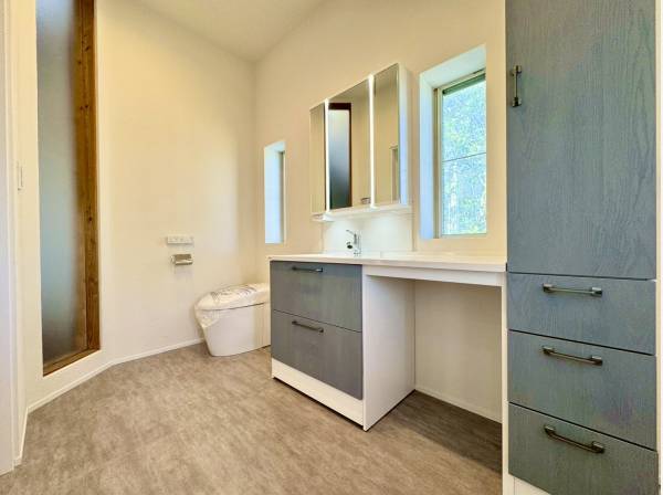 広々している洗面スペース！