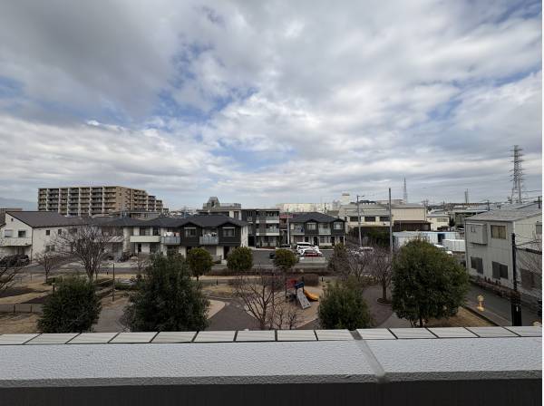 北側バルコニーから眺める眺望