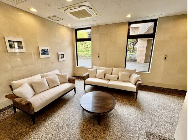 エントランスは自由にお使いできます！