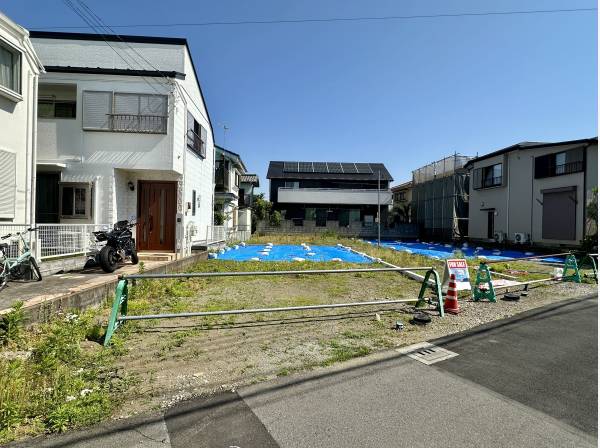 東側は隣地通路ですので、開放感がございます
