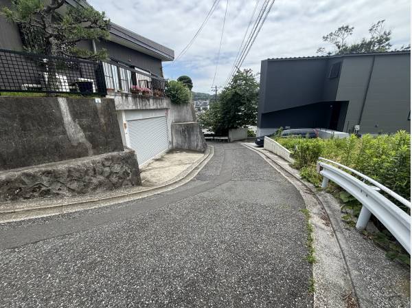 前面道路は約4ｍ