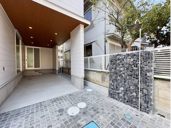 海帰りにも嬉しい外シャワー♪