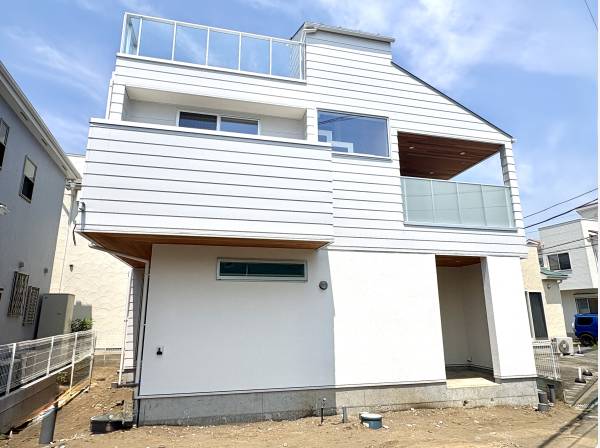 スタイリッシュなデザイナーズハウス。限定1棟の販売です。鵠沼海岸駅9分