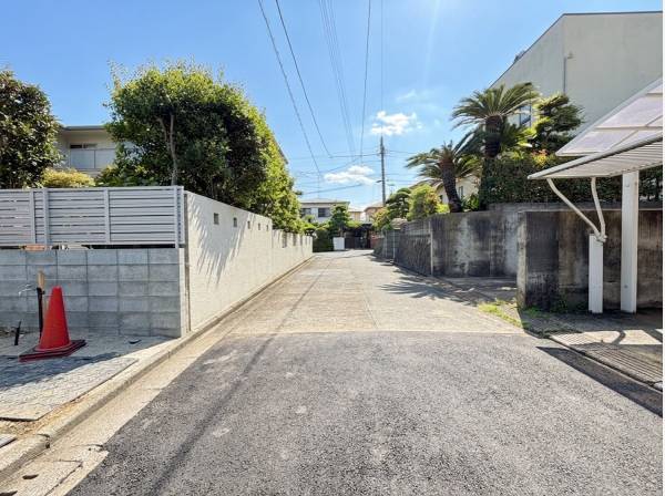 前面道路

