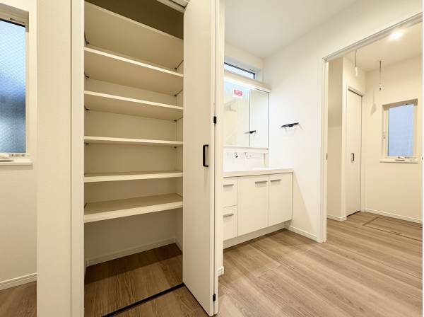 パウダールーム