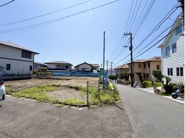 角地のお土地になります。