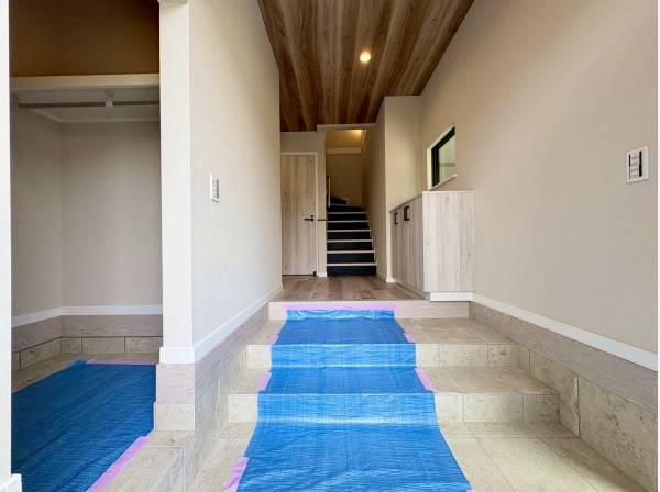 広々な玄関スペース！