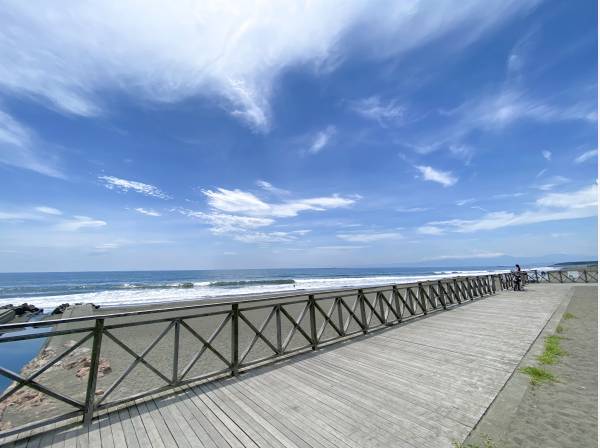 浜須賀海岸まで自転車で7分 (約1.9㎞)