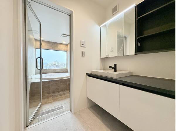 白を基調とした拘りあるデザイン