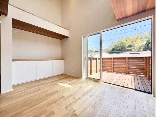 木のぬくもりを感じる心地よいデザインに仕上がっています。