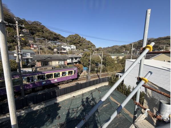 江ノ電の音も心地よく鎌倉の情緒を感じます