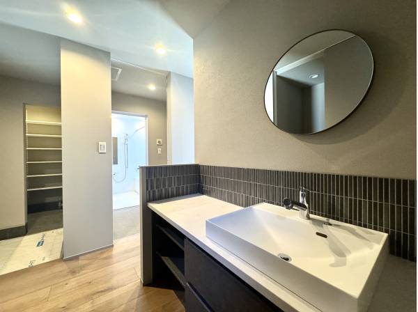 洗面とランドリースペースは別途確保