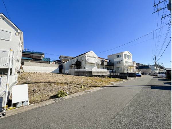 約77坪とゆとりがあり、お庭やカースペースも確保できます