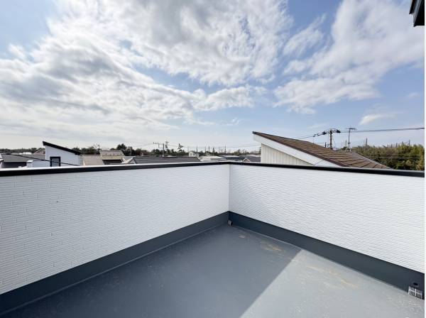 ルーフバルコニー　広い空と暮らす湘南ライフ、素敵ですね♪