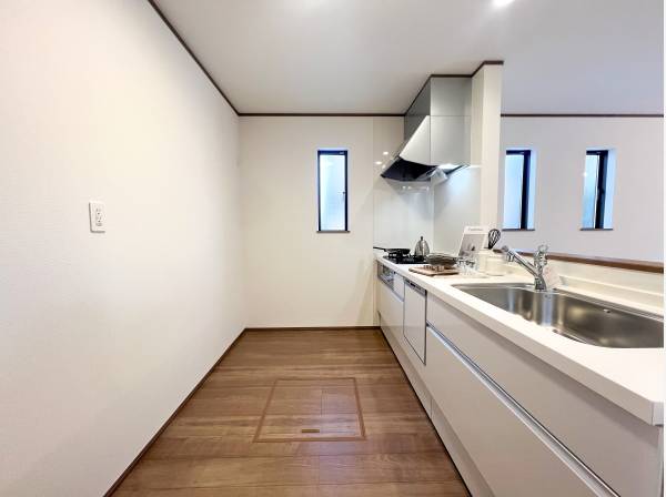 キッチンも広々