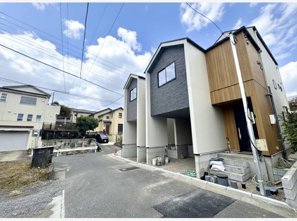 道路も広く車の進入も安心です