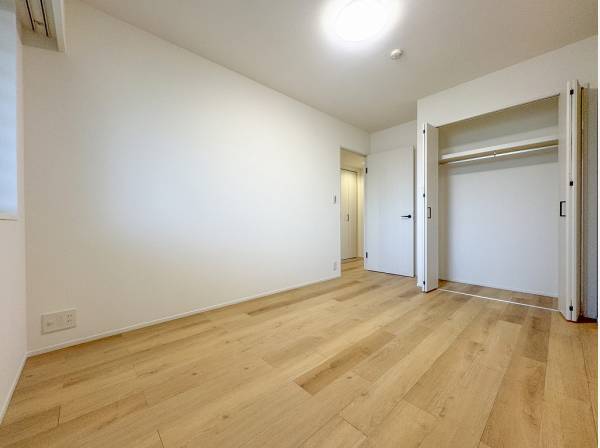 お部屋全体が温かみあるデザインで統一されています
