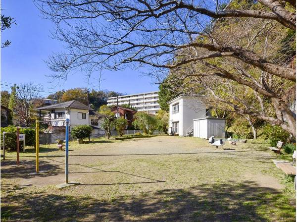 南ヶ丘西公園まで約140m・徒歩2分！