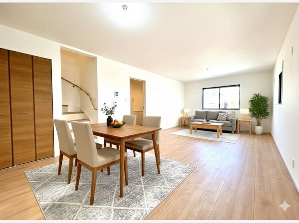 ゆったりとした空間のリビング。家具等はCGによるイメージです。