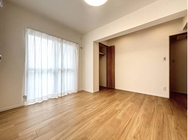 洋室は2部屋ございます