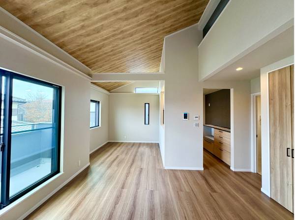 床暖房も備わる充実の設備