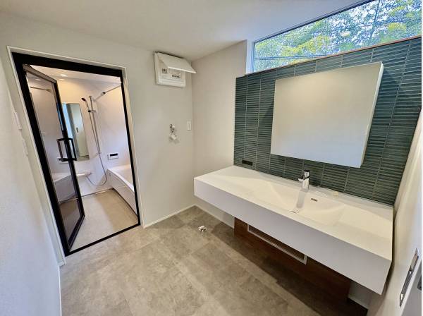 洗面スペースもお洒落です！