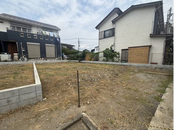 南道路にて陽当たり良好！