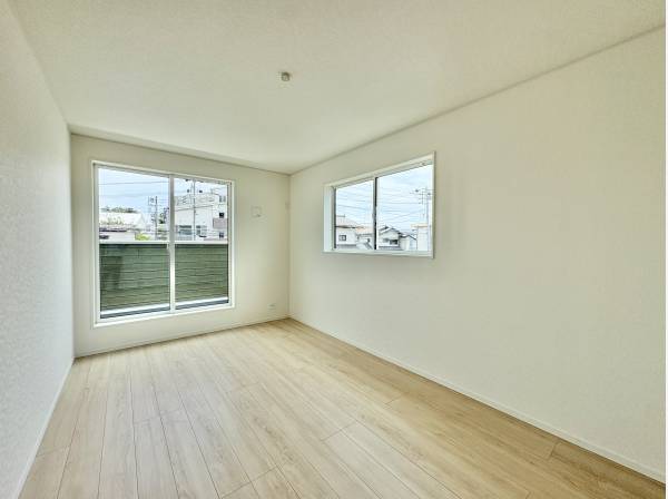 2面採光があることにより、十分な陽光がお部屋の全体に届きます