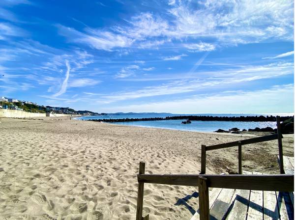 腰越のビーチまで徒歩17分/約1.3km