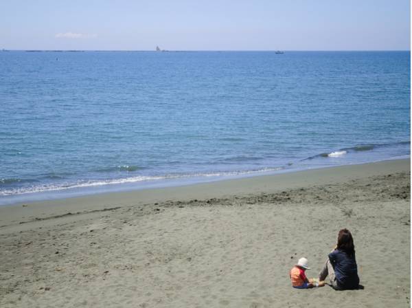 海まで徒歩3分（約240m）