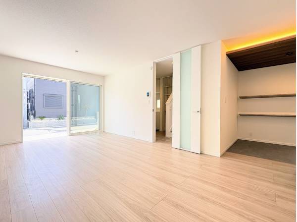 南向きで日当たりも良く落ち着く空間です