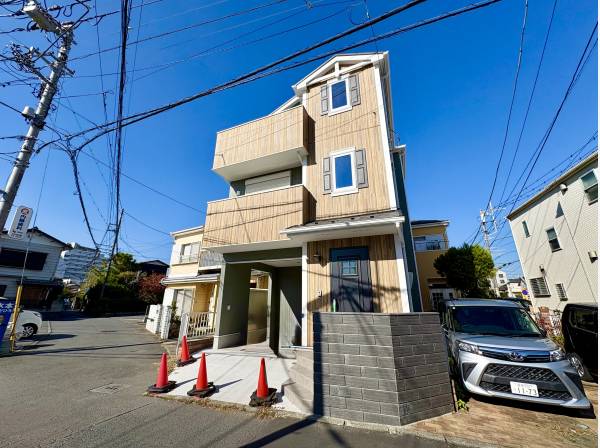 外観から温かみ溢れる住まい